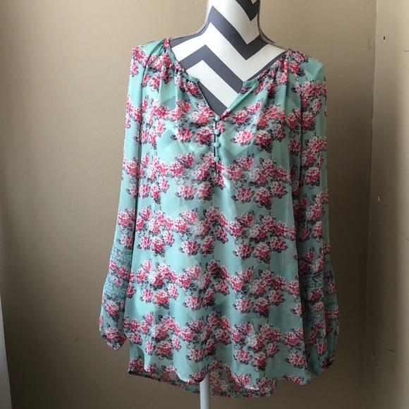 LC Lauren Conrad top - Picture 1 of 3